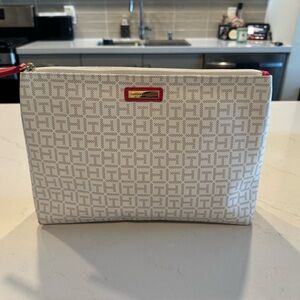 Brand New Tommy Hilfiger White and Tan with Pink accents Toiletry Pouch/Clutch